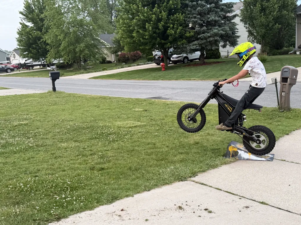 Sieht aus wie ein echtes Dirt Bike